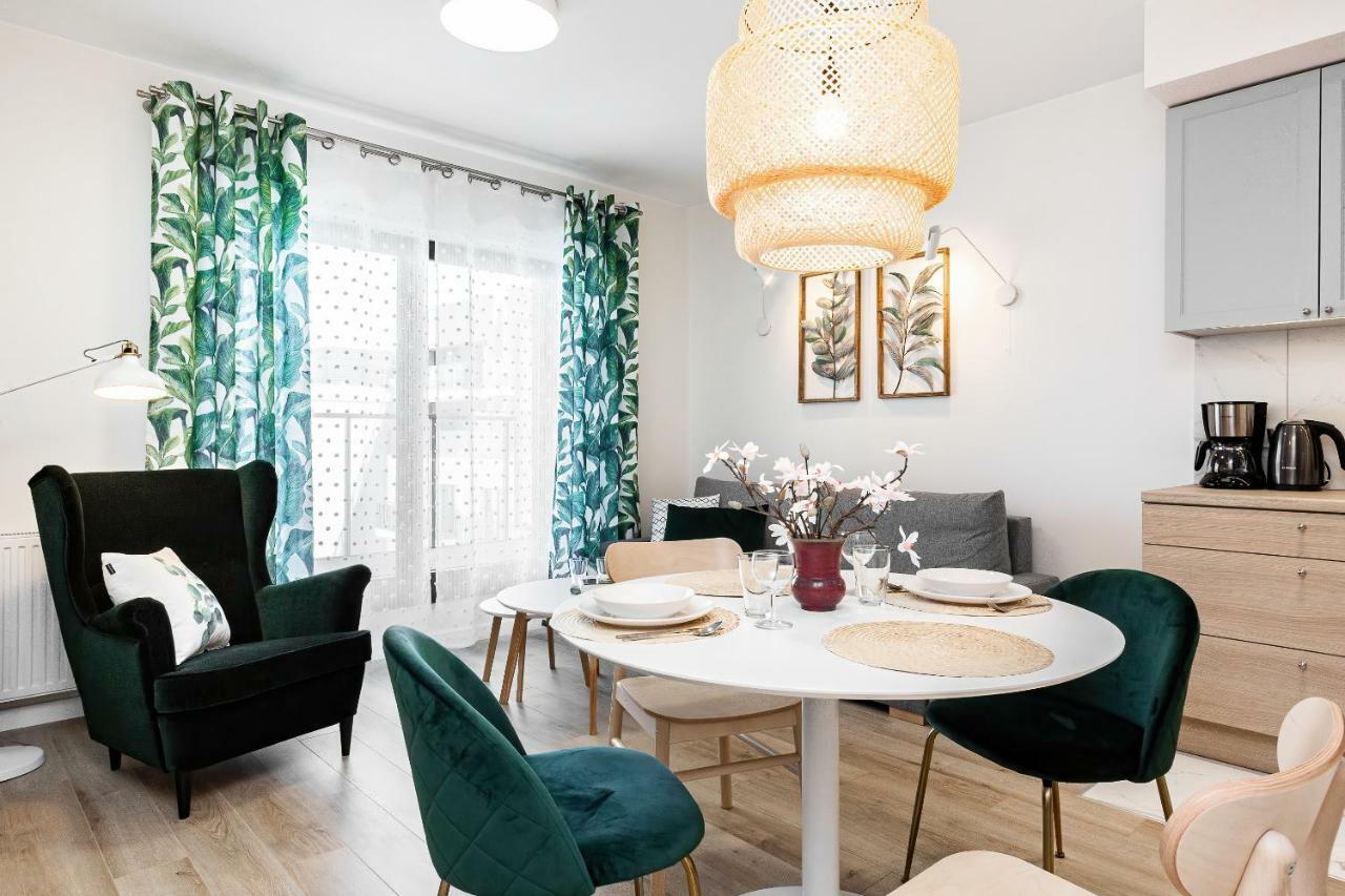 Apartment Walonska With Free Parking Wroclaw By Noclegi Renters Exteriér fotografie