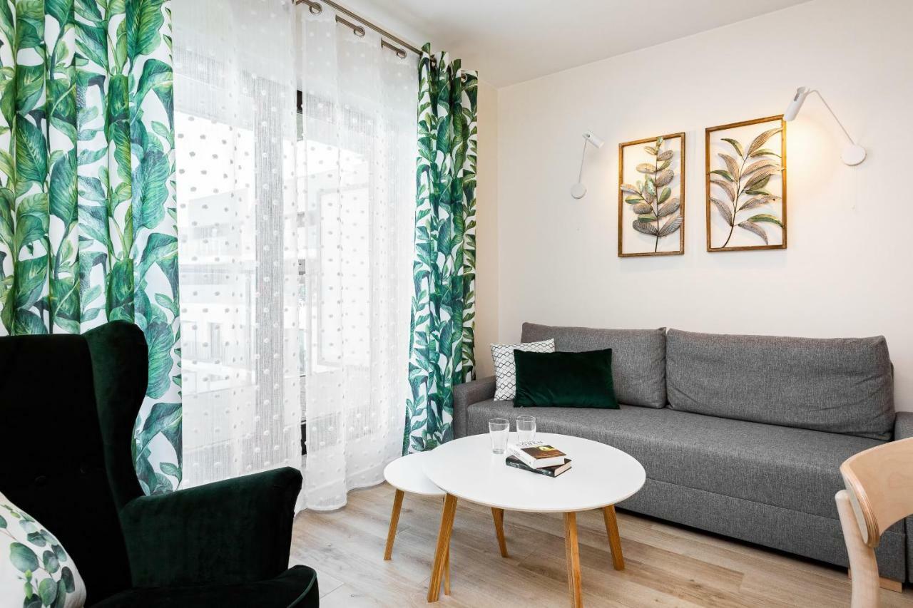 Apartment Walonska With Free Parking Wroclaw By Noclegi Renters Exteriér fotografie