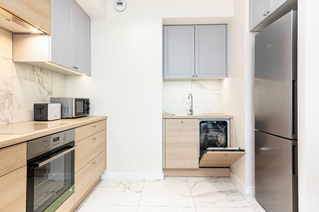 Apartment Walonska With Free Parking Wroclaw By Noclegi Renters Exteriér fotografie